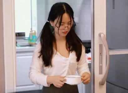 Cha dượng bị trai làng địt